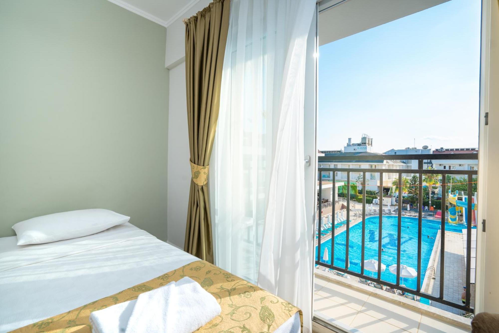 White Lilyum Hotel Antalya Luaran gambar